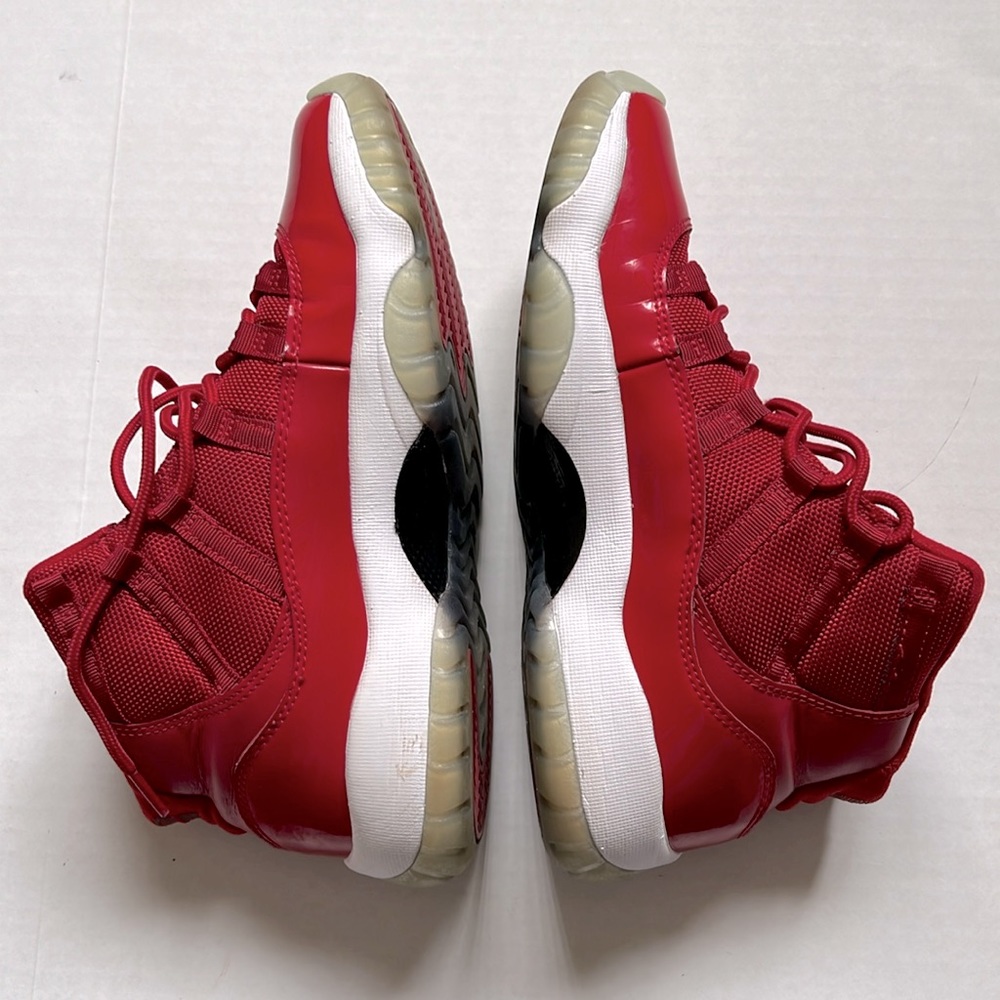Air Jordan 11 retro BG size 6y